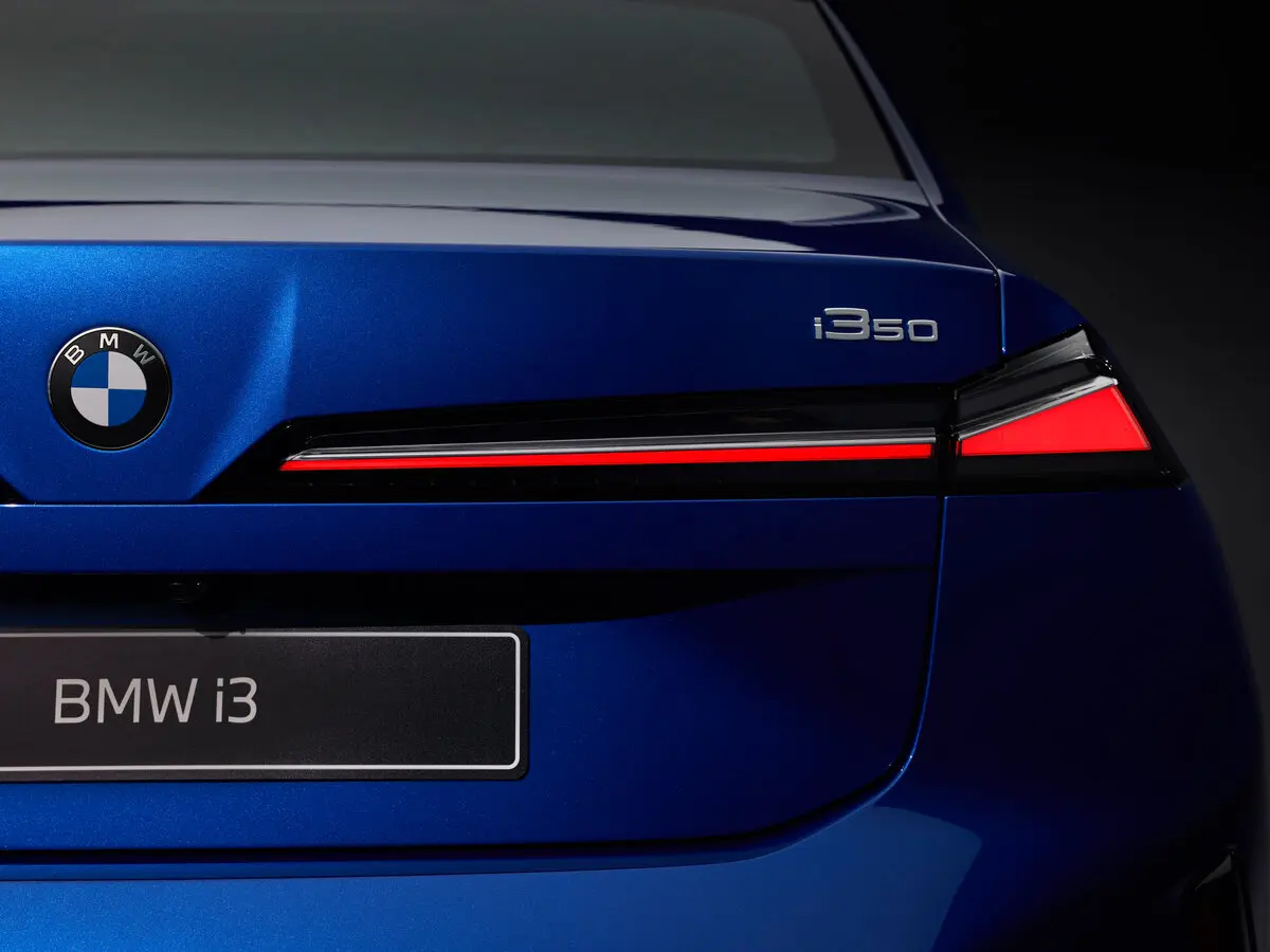 BMW i3 NA0 Седан — сүрөт 15