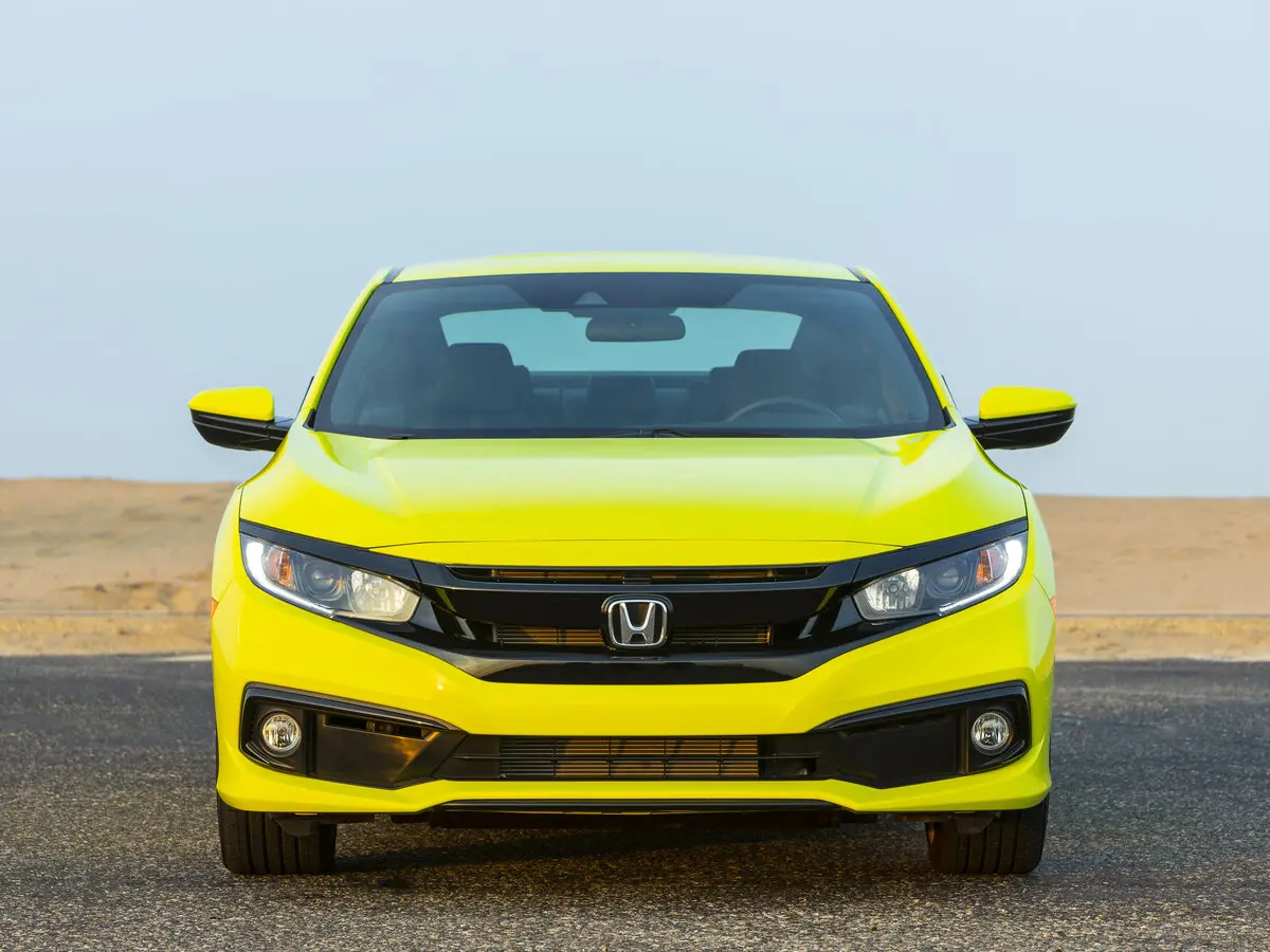 Honda Civic X Рестайлинг Купе — фото 3
