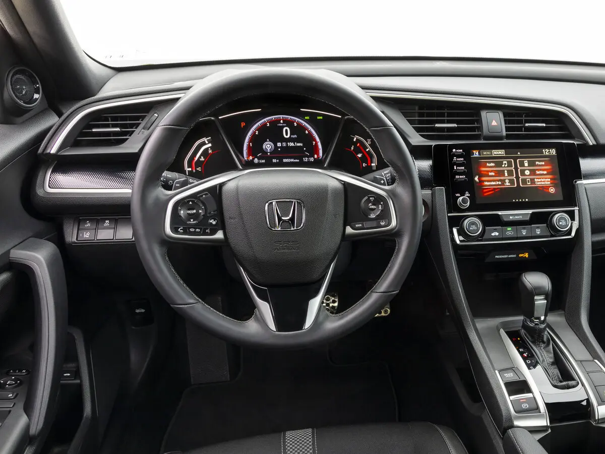 Honda Civic X Рестайлинг Купе — фото 9