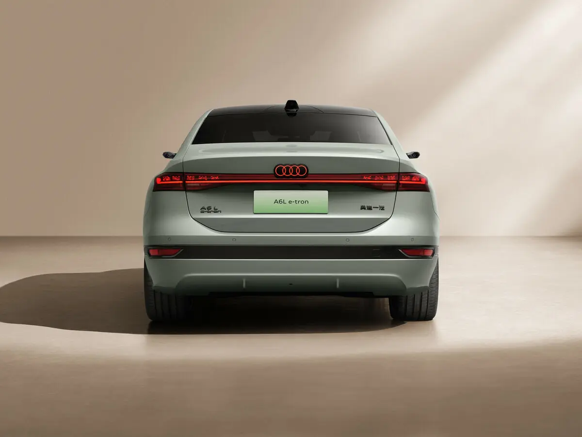 Audi A6 e-tron 2024 – н.в. Седан L — сүрөт 4