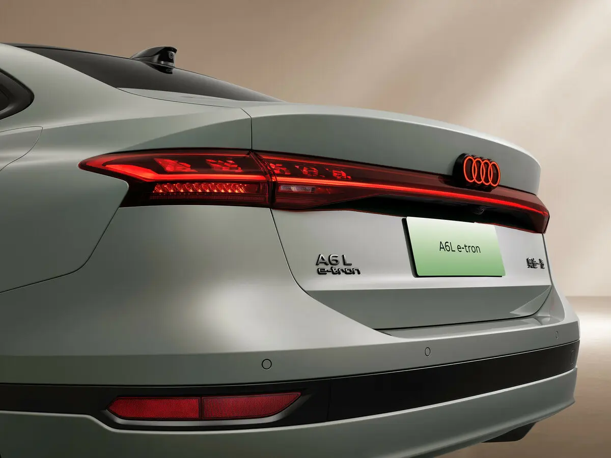 Audi A6 e-tron 2024 – н.в. Седан L — сүрөт 13
