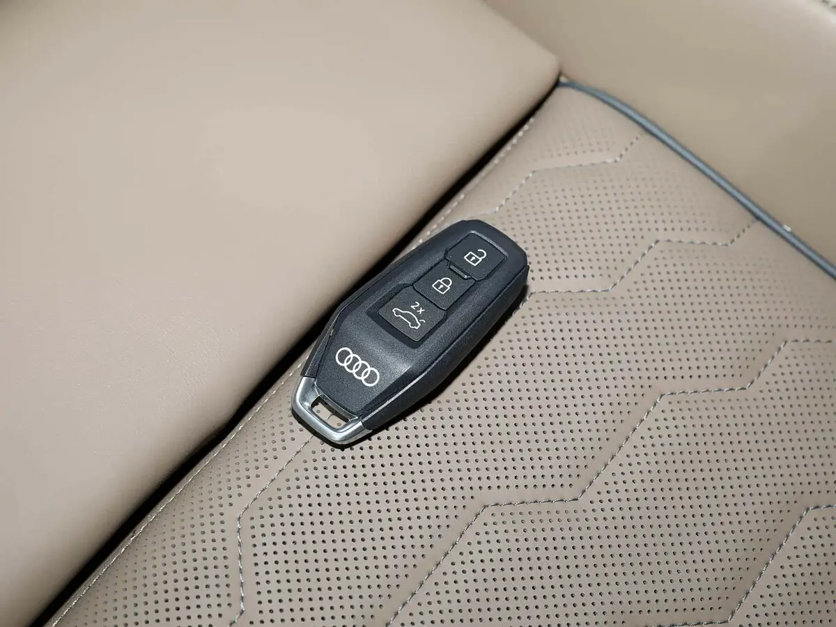 Audi A6 e-tron 2024 – н.в. Седан L — сүрөт 15