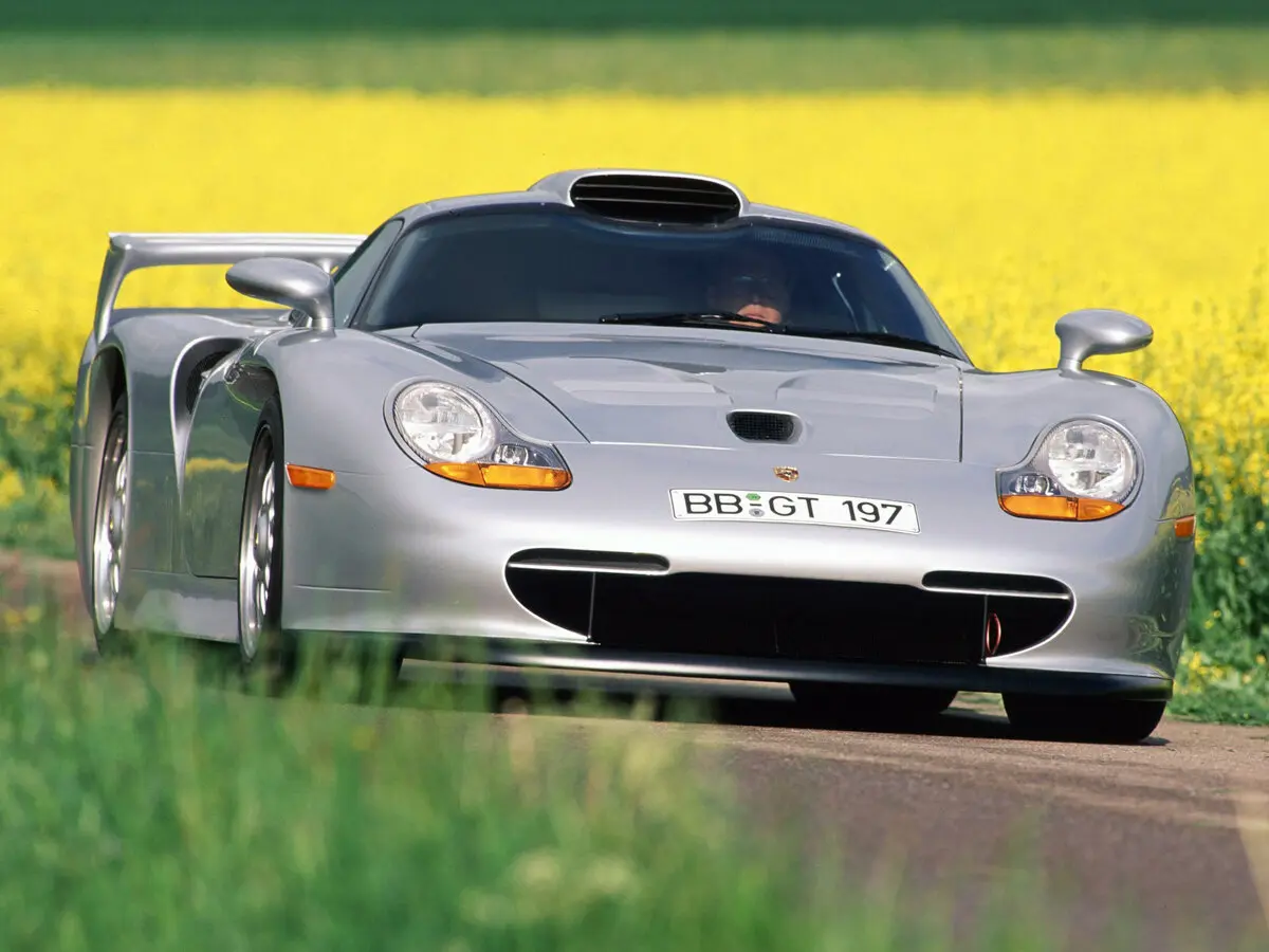 Porsche 911 GT1 996 Купе — сүрөт 3