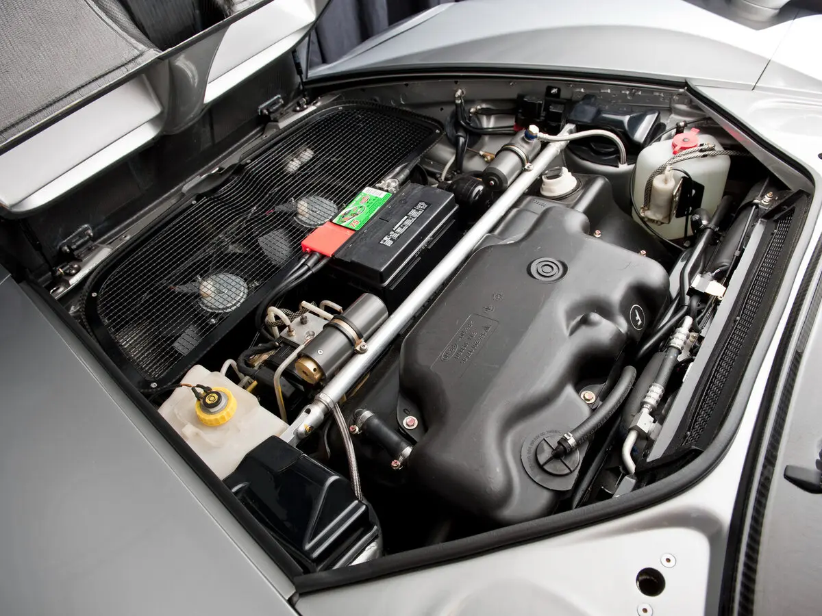 Porsche 911 GT1 996 Купе — сүрөт 7