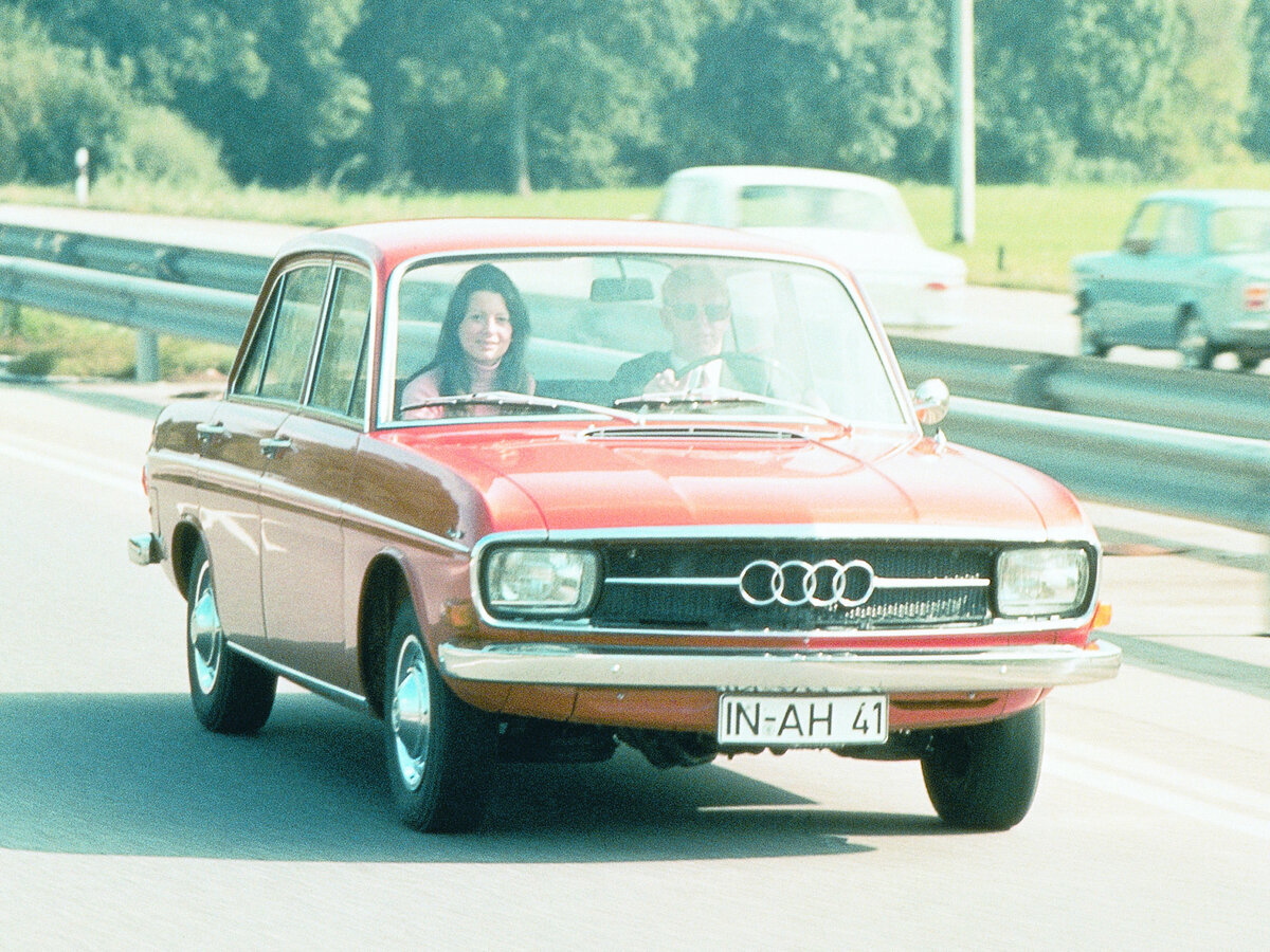 Audi 60 1969 – 1973 Седан — фото 4