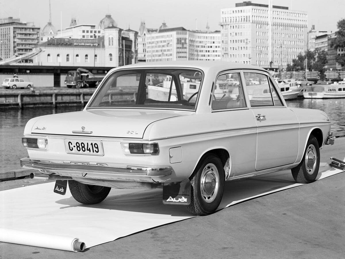 Audi 60 1969 – 1973 Седан 2 дв. — фото 4