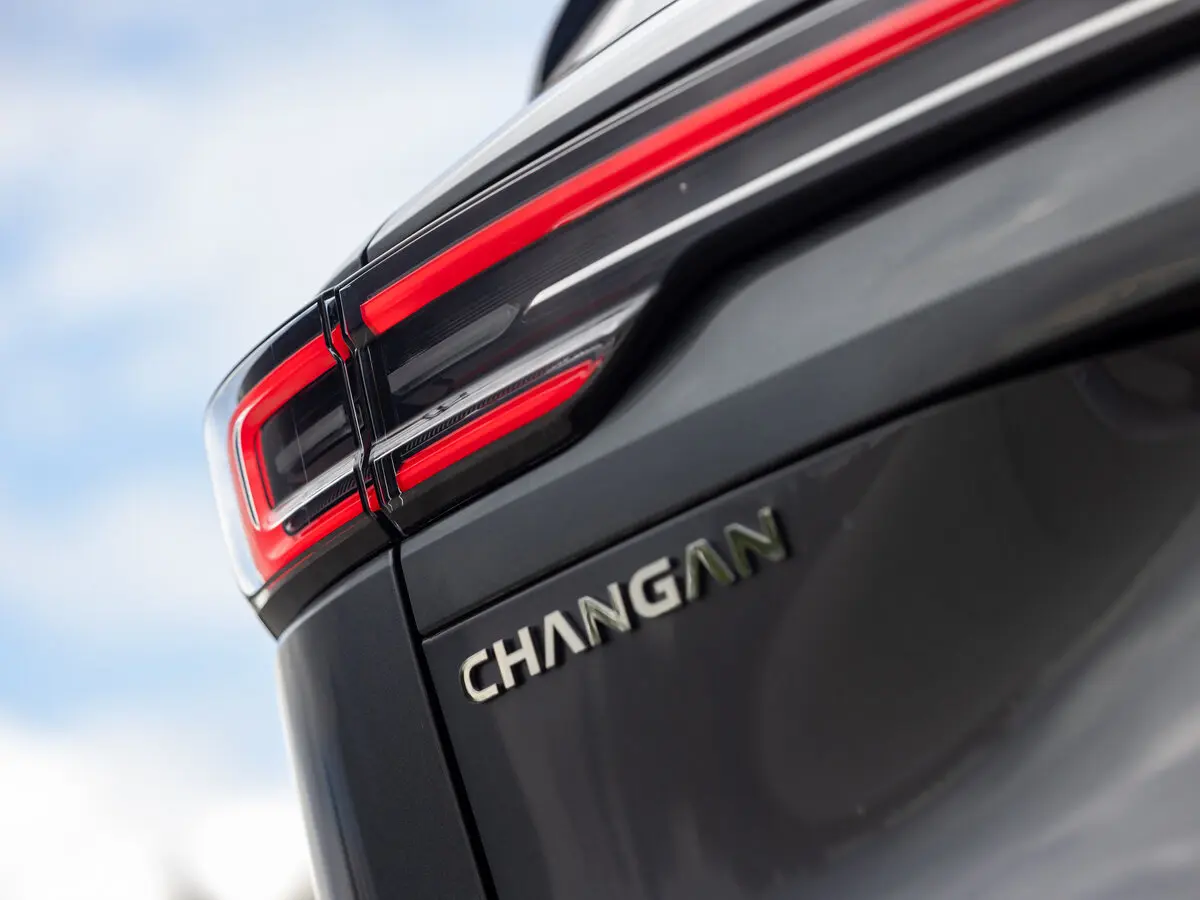 Changan UNI-S I Рестайлинг Внедорожник 5 дв. — сүрөт 24