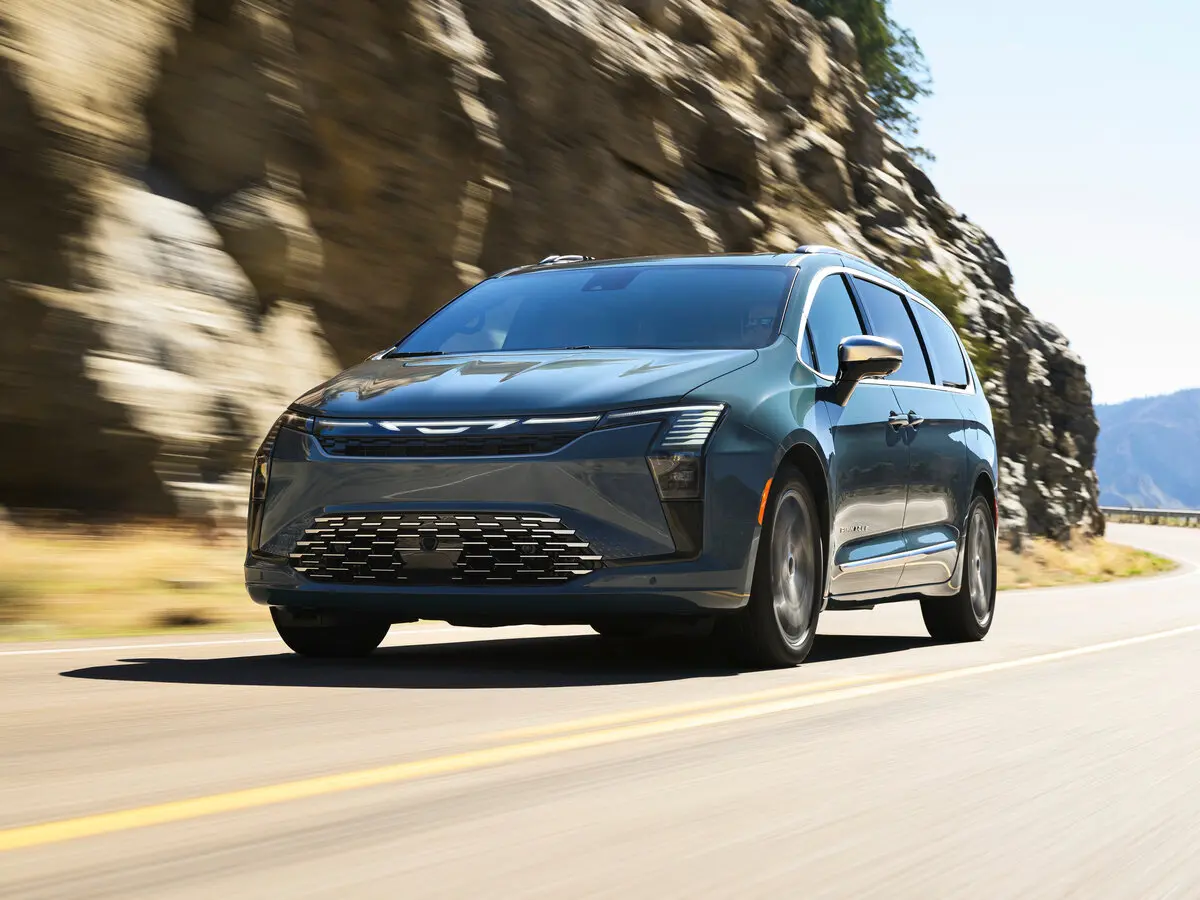 Chrysler Pacifica RU Рестайлинг 2 Минивэн — photo 3