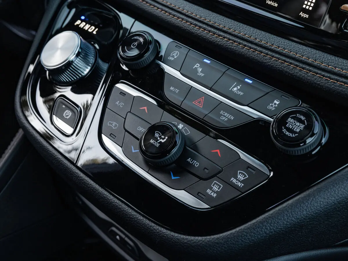 Chrysler Pacifica RU Рестайлинг 2 Минивэн — photo 12