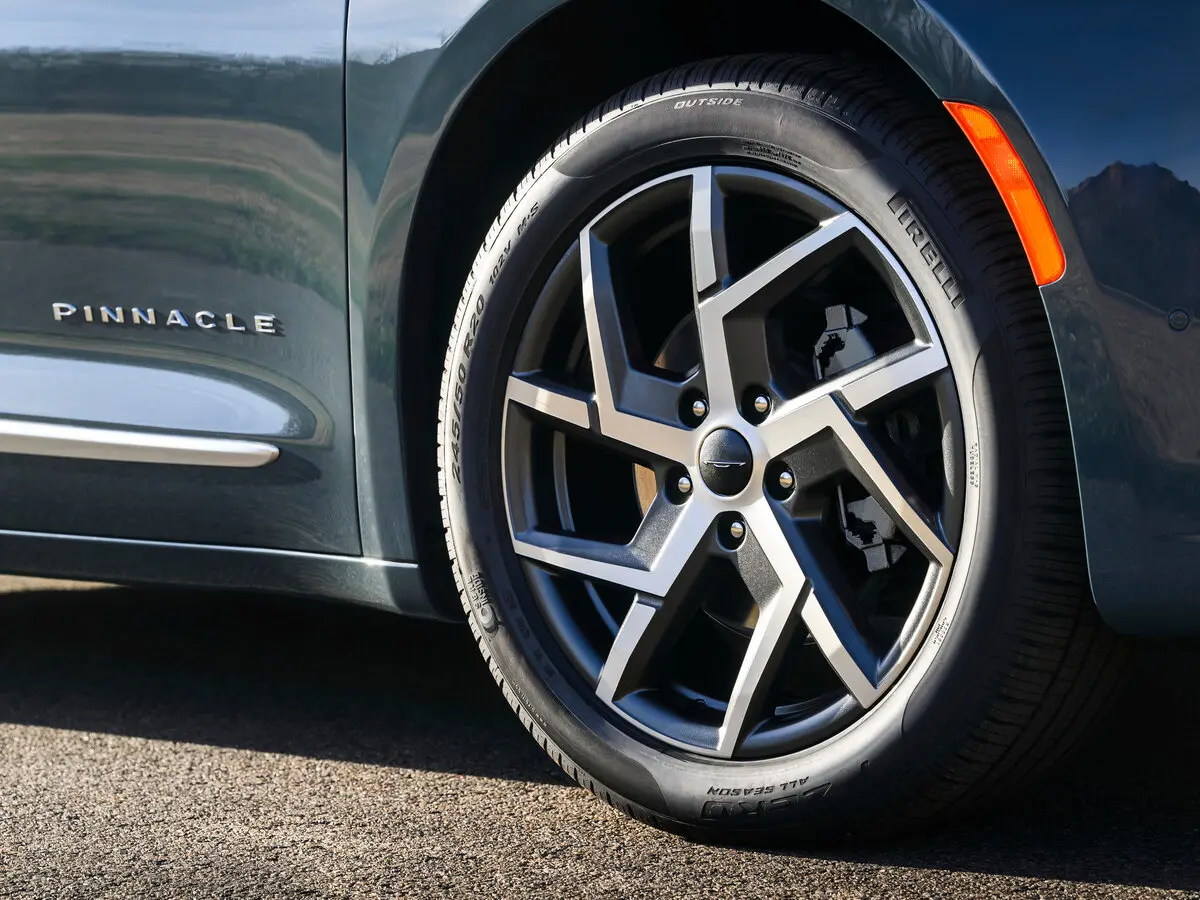 Chrysler Pacifica RU Рестайлинг 2 Минивэн — photo 15