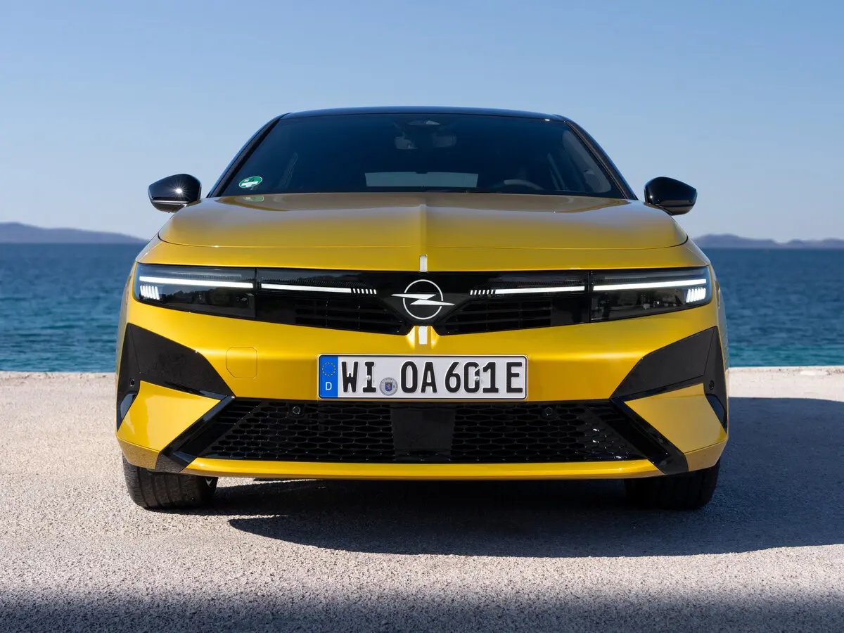 Opel Astra L Рестайлинг Хэтчбек 5 дв. — фото 2