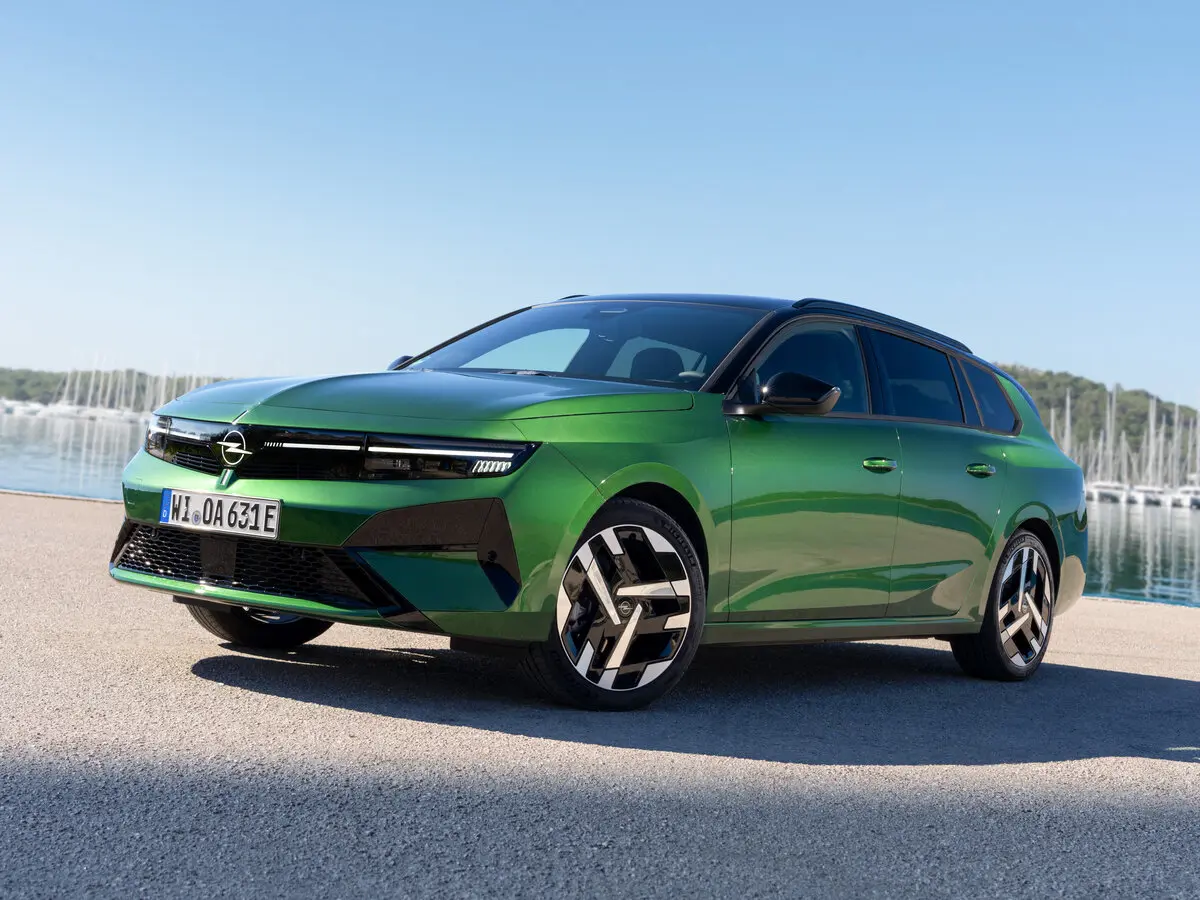 Opel Astra L Рестайлинг Универсал 5 дв.