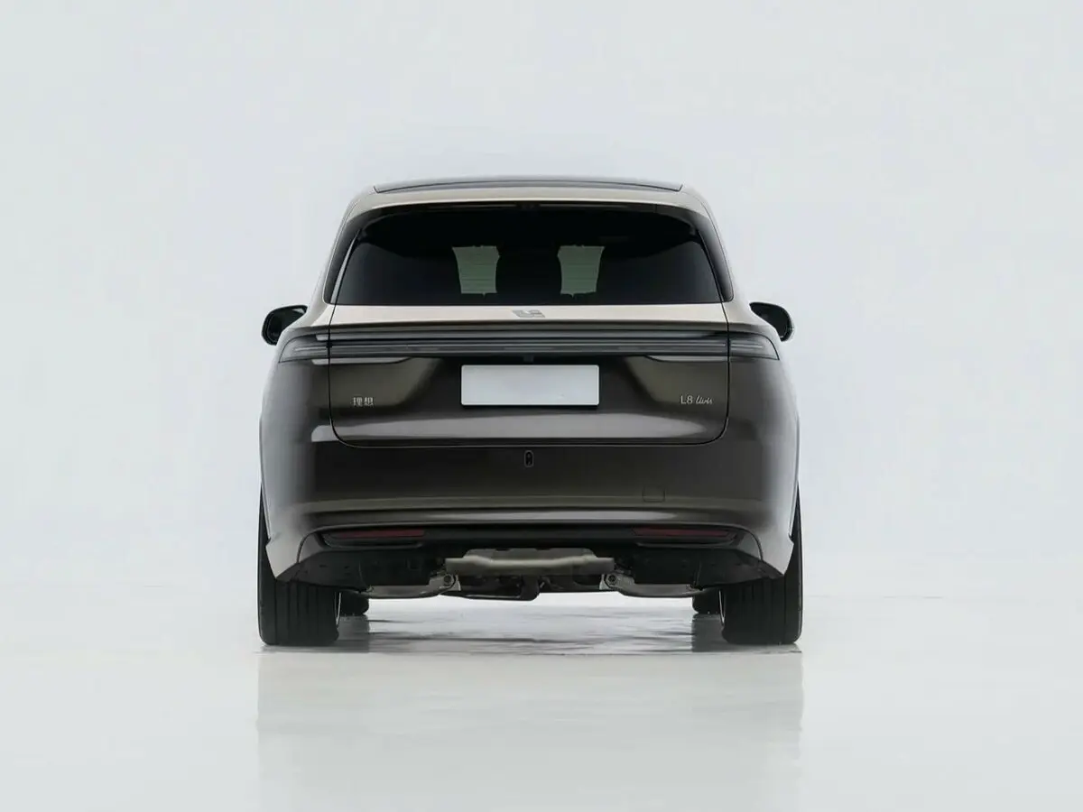 Li Auto (Lixiang) L8 II Внедорожник 5 дв. — 照片 4