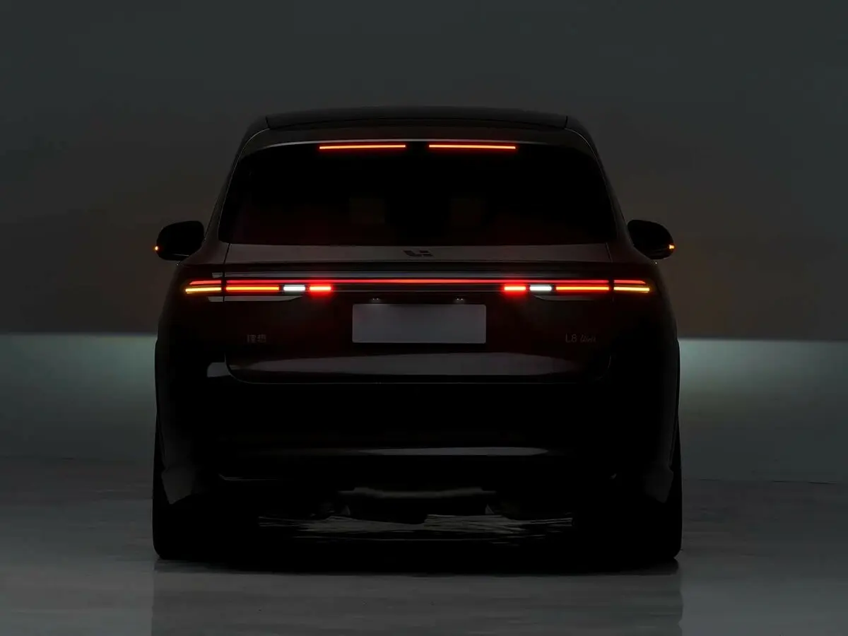 Li Auto (Lixiang) L8 II Внедорожник 5 дв. — 照片 15