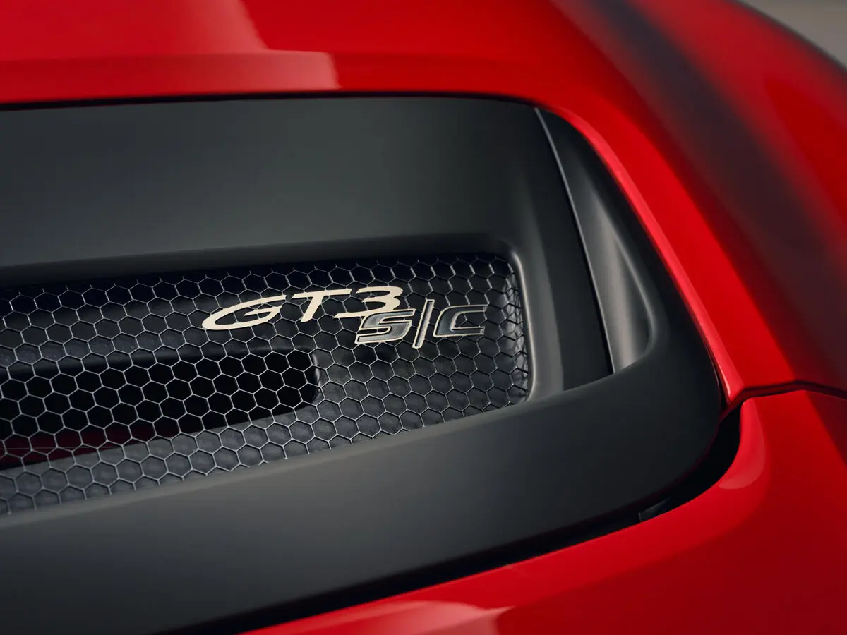 Porsche 911 GT3 992 Рестайлинг Кабриолет — сүрөт 13
