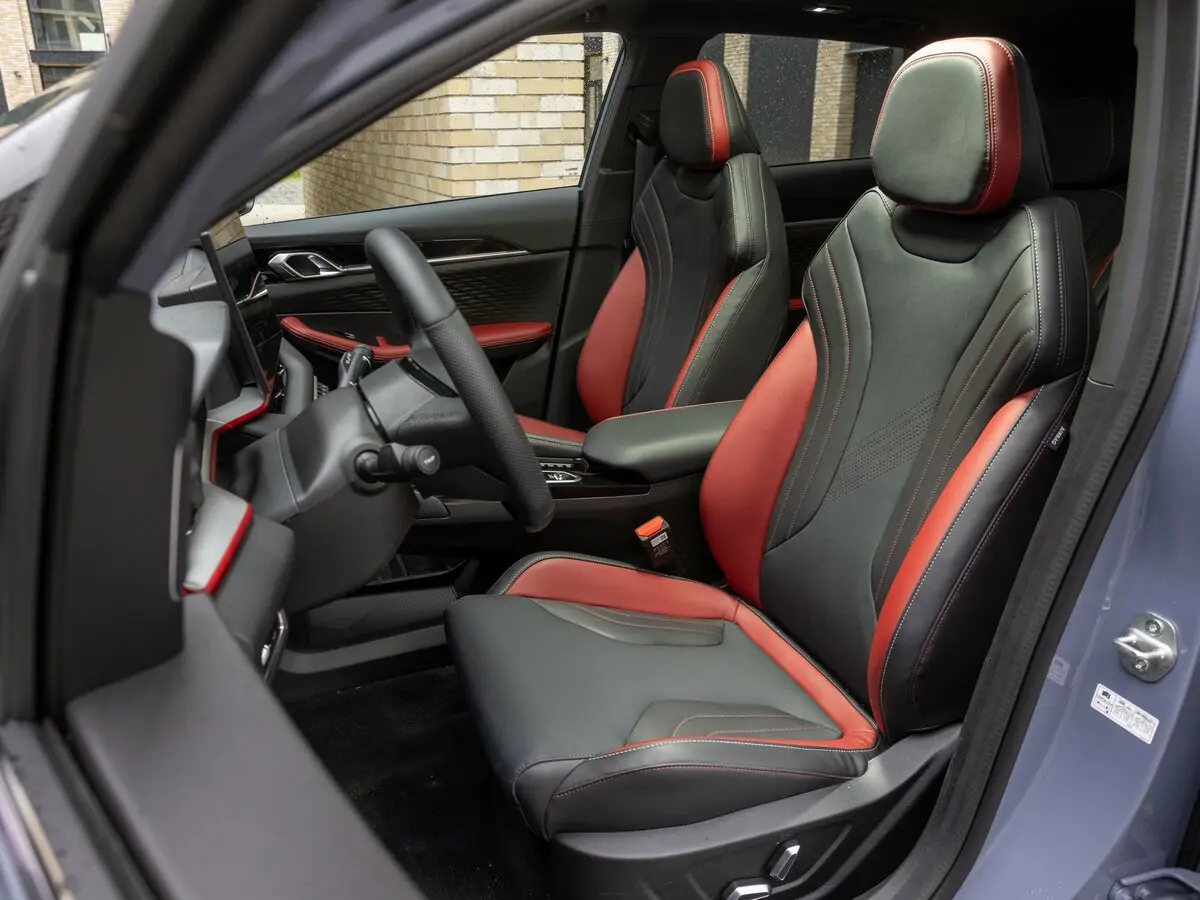 Geely Coolray I Рестайлинг 2 Внедорожник 5 дв. — сүрөт 25