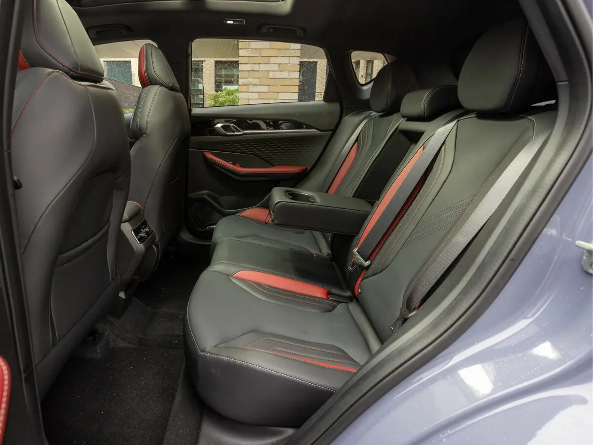 Geely Coolray I Рестайлинг 2 Внедорожник 5 дв. — сүрөт 26