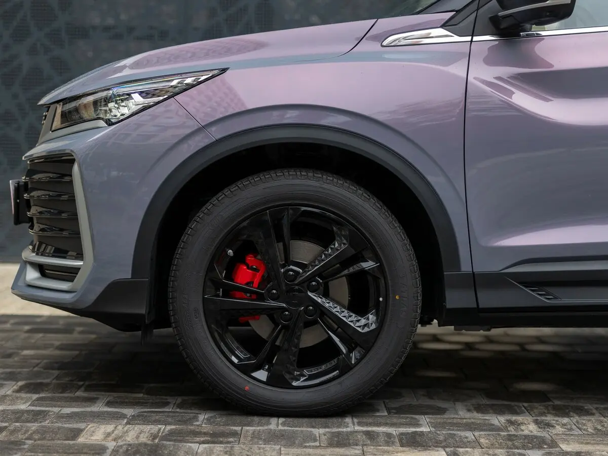 Geely Coolray I Рестайлинг 2 Внедорожник 5 дв. — сүрөт 35