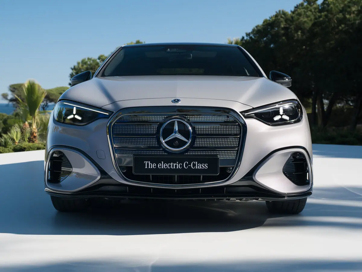 Mercedes-Benz C-Класс electric (W520) Седан — сүрөт 3