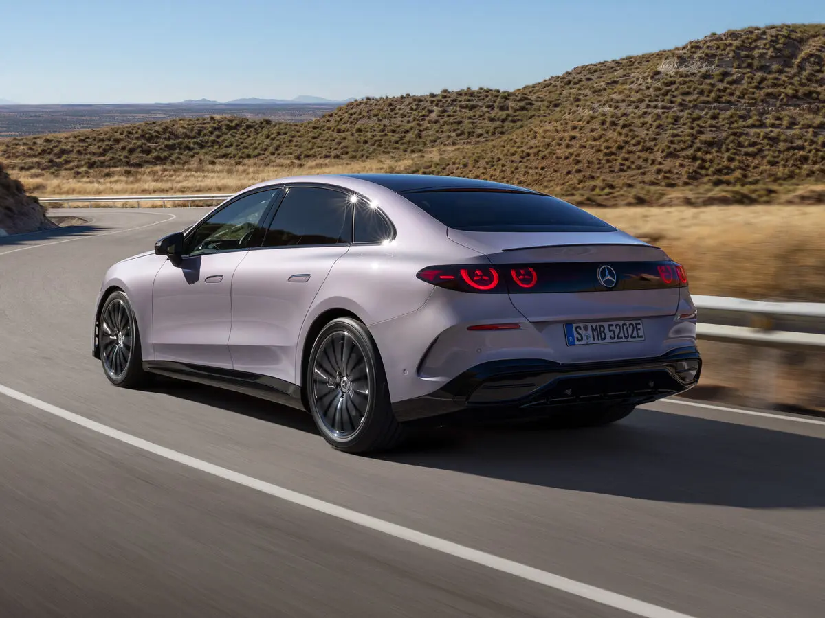 Mercedes-Benz C-Класс electric (W520) Седан — сүрөт 5