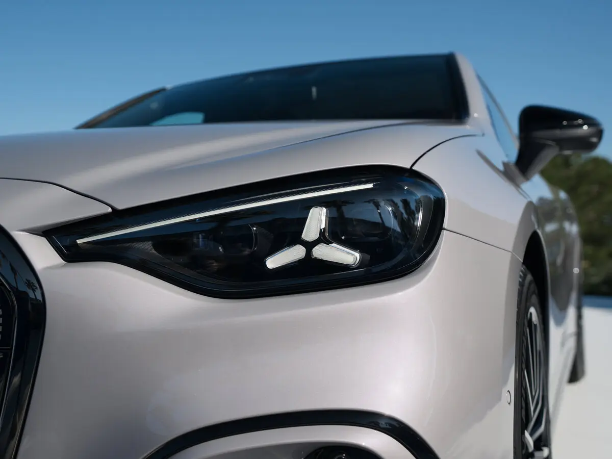 Mercedes-Benz C-Класс electric (W520) Седан — сүрөт 13