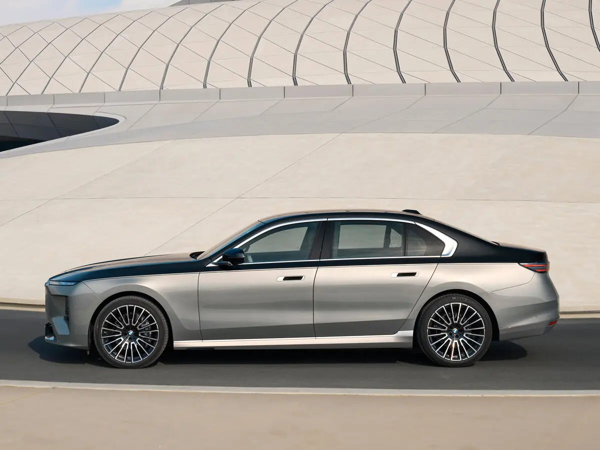 BMW 7 серии VII (G70) Рестайлинг Седан — photo 2