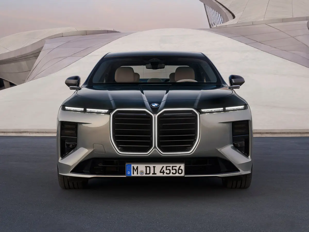 BMW 7 серии VII (G70) Рестайлинг Седан — photo 3