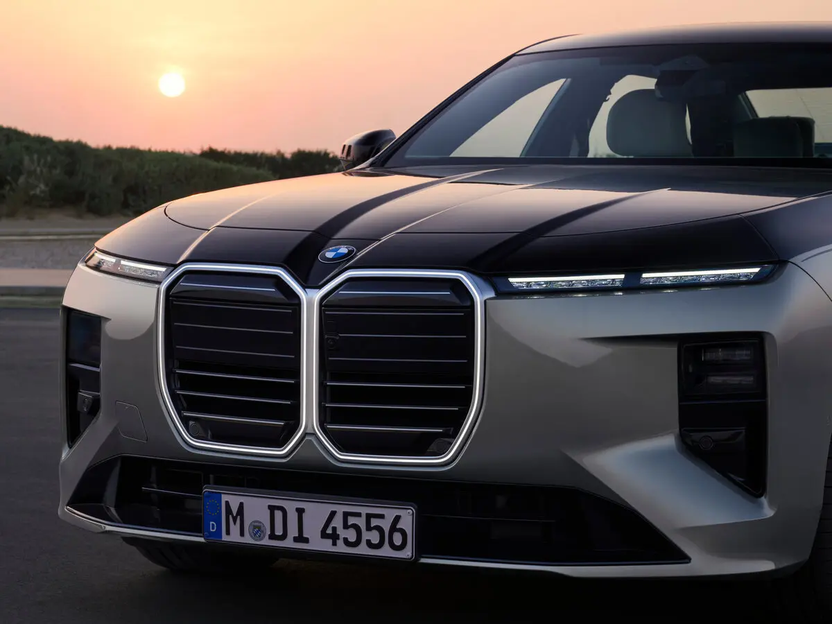 BMW 7 серии VII (G70) Рестайлинг Седан — photo 15