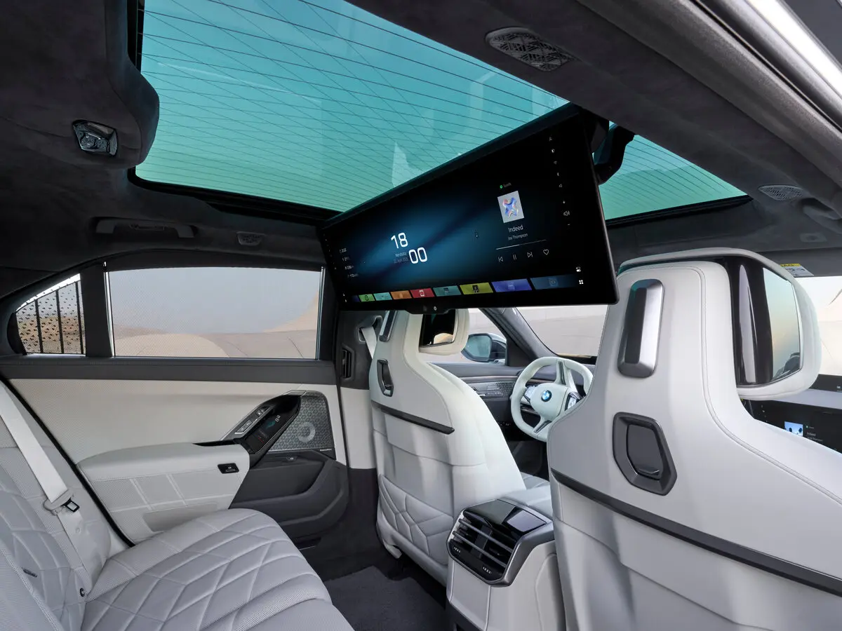 BMW 7 серии VII (G70) Рестайлинг Седан — photo 16