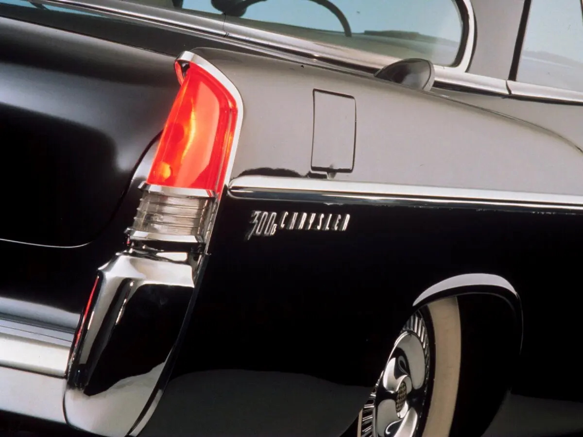 Chrysler 300 Letter Series I (300B) Рестайлинг Купе-хардтоп — сүрөт 11