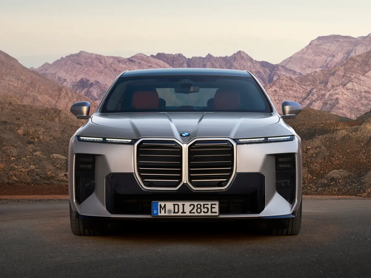 BMW i7 I (G70) Рестайлинг Седан — сүрөт 3