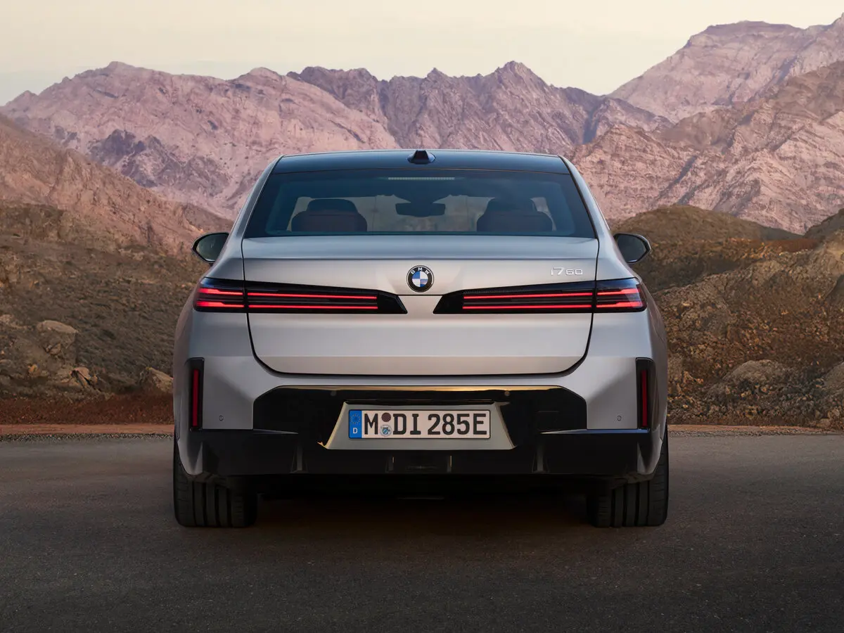 BMW i7 I (G70) Рестайлинг Седан — сүрөт 4