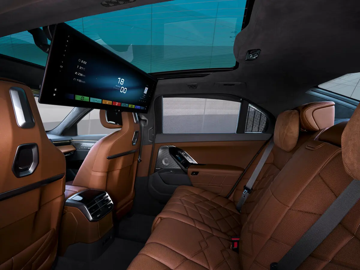 BMW i7 I (G70) Рестайлинг Седан — сүрөт 9