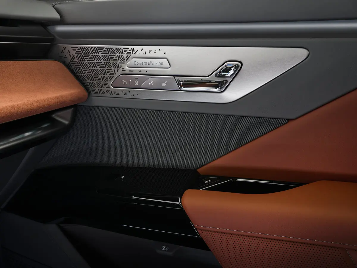 BMW i7 I (G70) Рестайлинг Седан — сүрөт 11