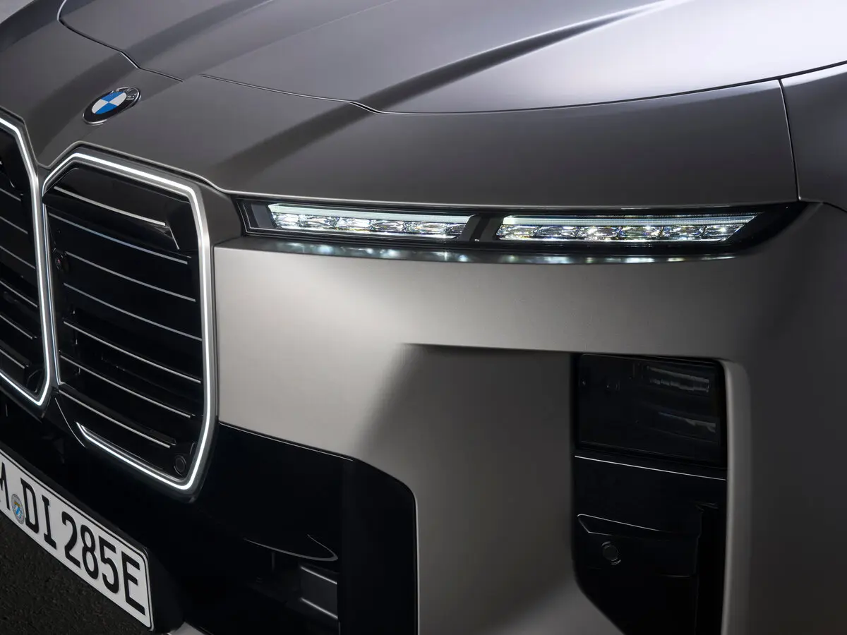 BMW i7 I (G70) Рестайлинг Седан — сүрөт 12