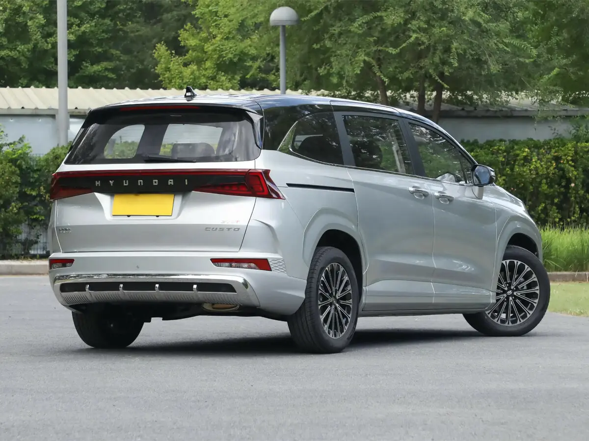 Hyundai Custo I Рестайлинг Минивэн — сүрөт 4