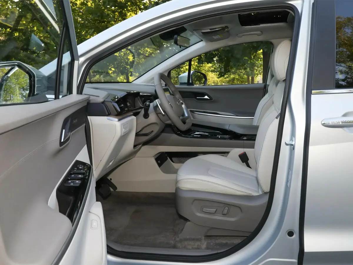 Hyundai Custo I Рестайлинг Минивэн — сүрөт 6