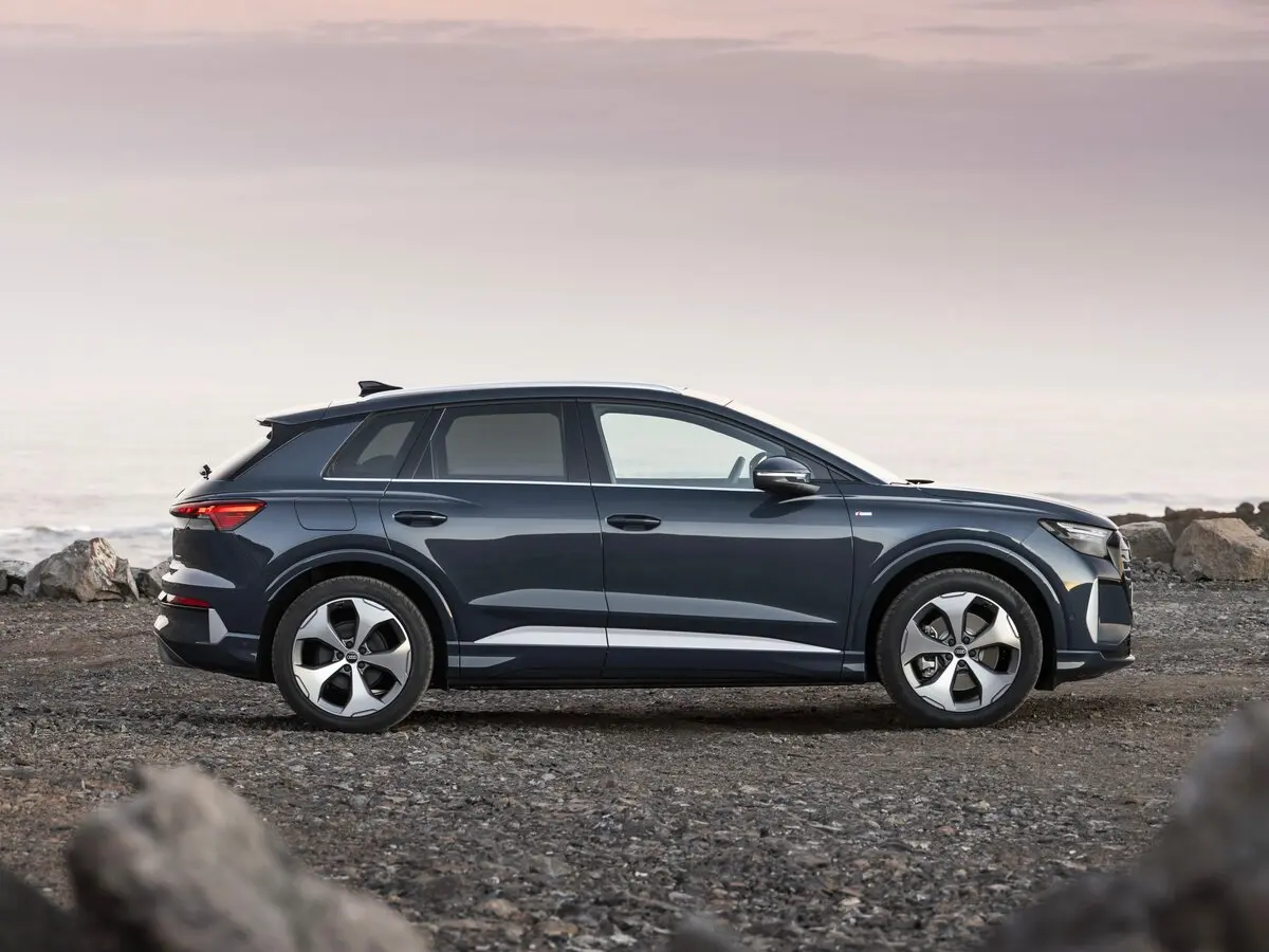 Audi Q4 e-tron I Рестайлинг Внедорожник 5 дв. — 照片 2