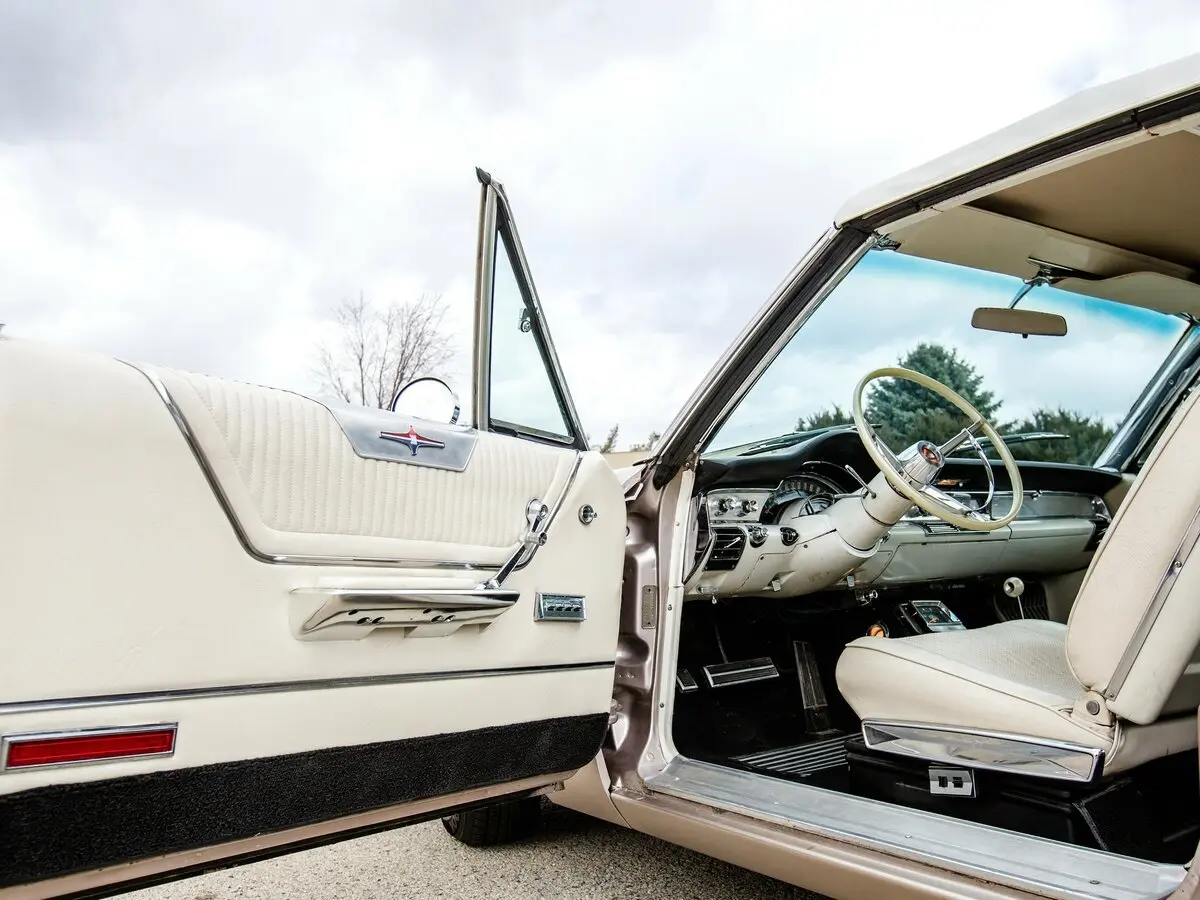 Chrysler 300 Letter Series V (300L) Кабриолет — photo 9
