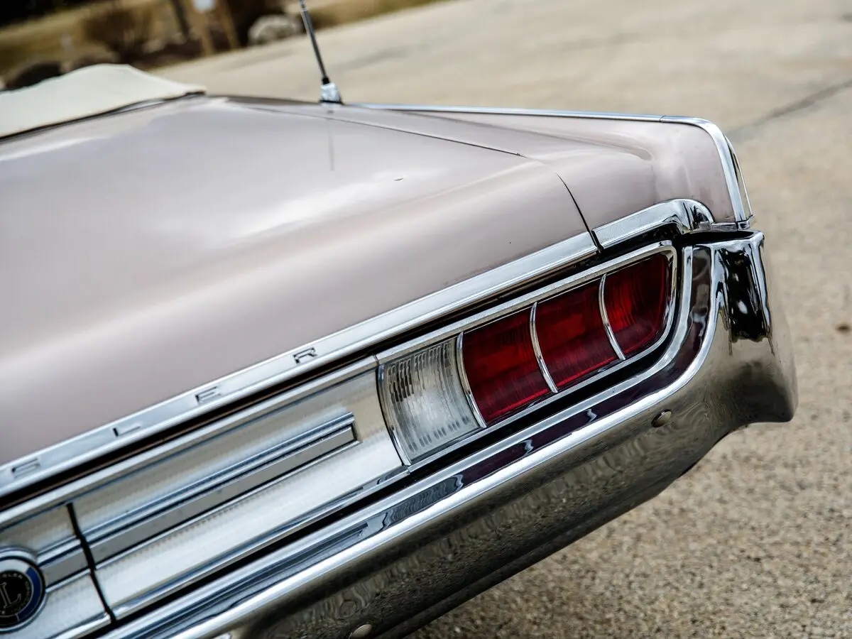 Chrysler 300 Letter Series V (300L) Кабриолет — photo 12