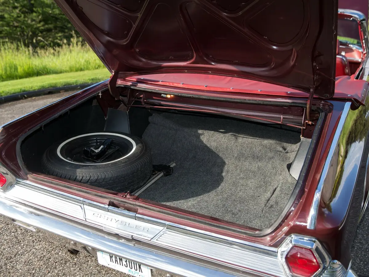 Chrysler 300 Letter Series IV (300K) Рестайлинг Кабриолет — сүрөт 11