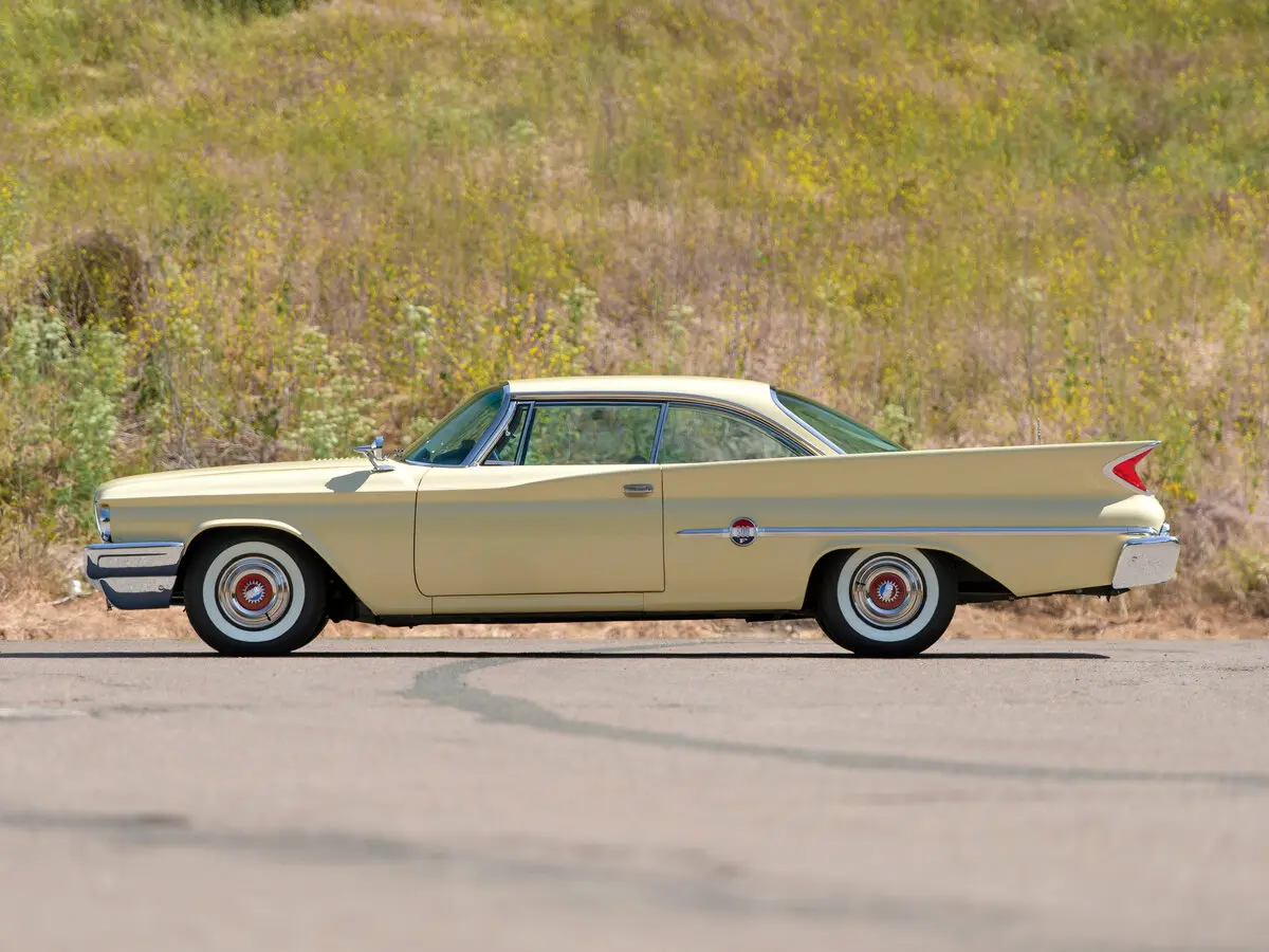 Chrysler 300 Letter Series III (300F) Купе-хардтоп — 照片 2