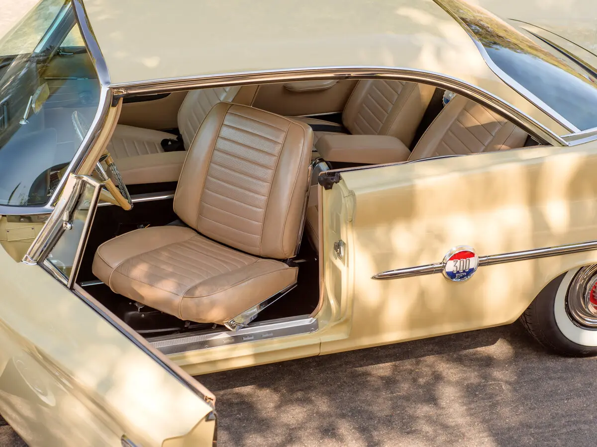 Chrysler 300 Letter Series III (300F) Купе-хардтоп — 照片 7