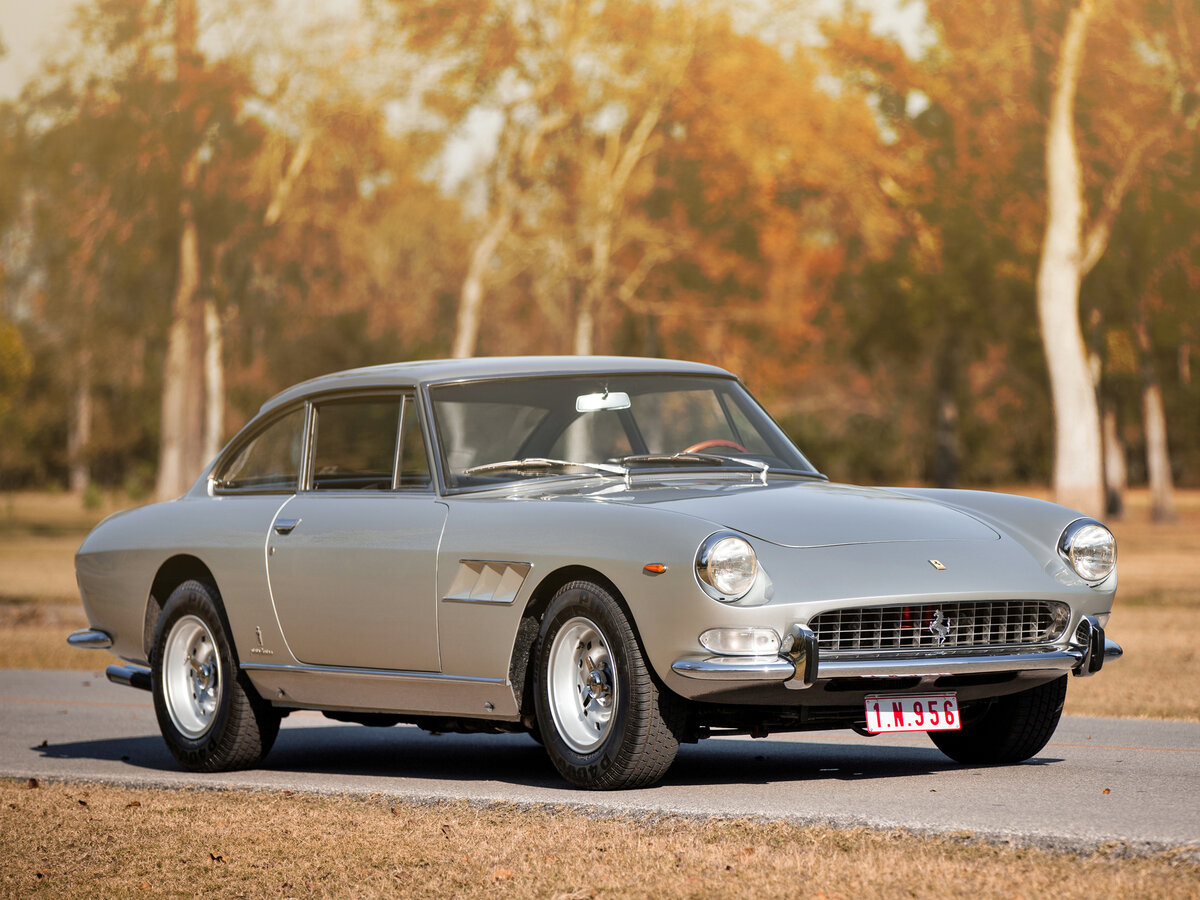 Ferrari 330 GT 2+2 Series II Купе — фото 2