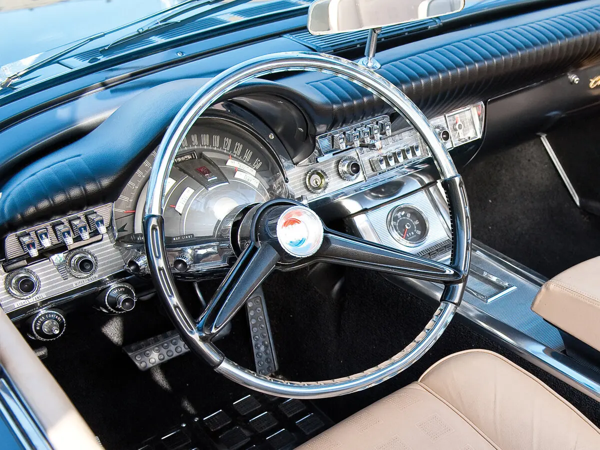 Chrysler 300 Letter Series III (300G) Рестайлинг Кабриолет — сүрөт 9