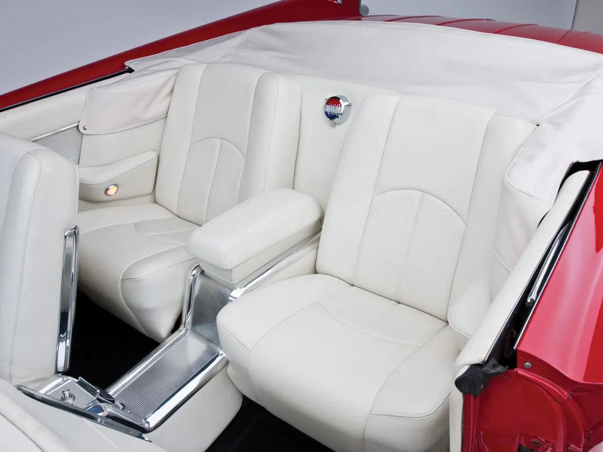 Chrysler 300 Letter Series III (300G) Рестайлинг Кабриолет — сүрөт 10