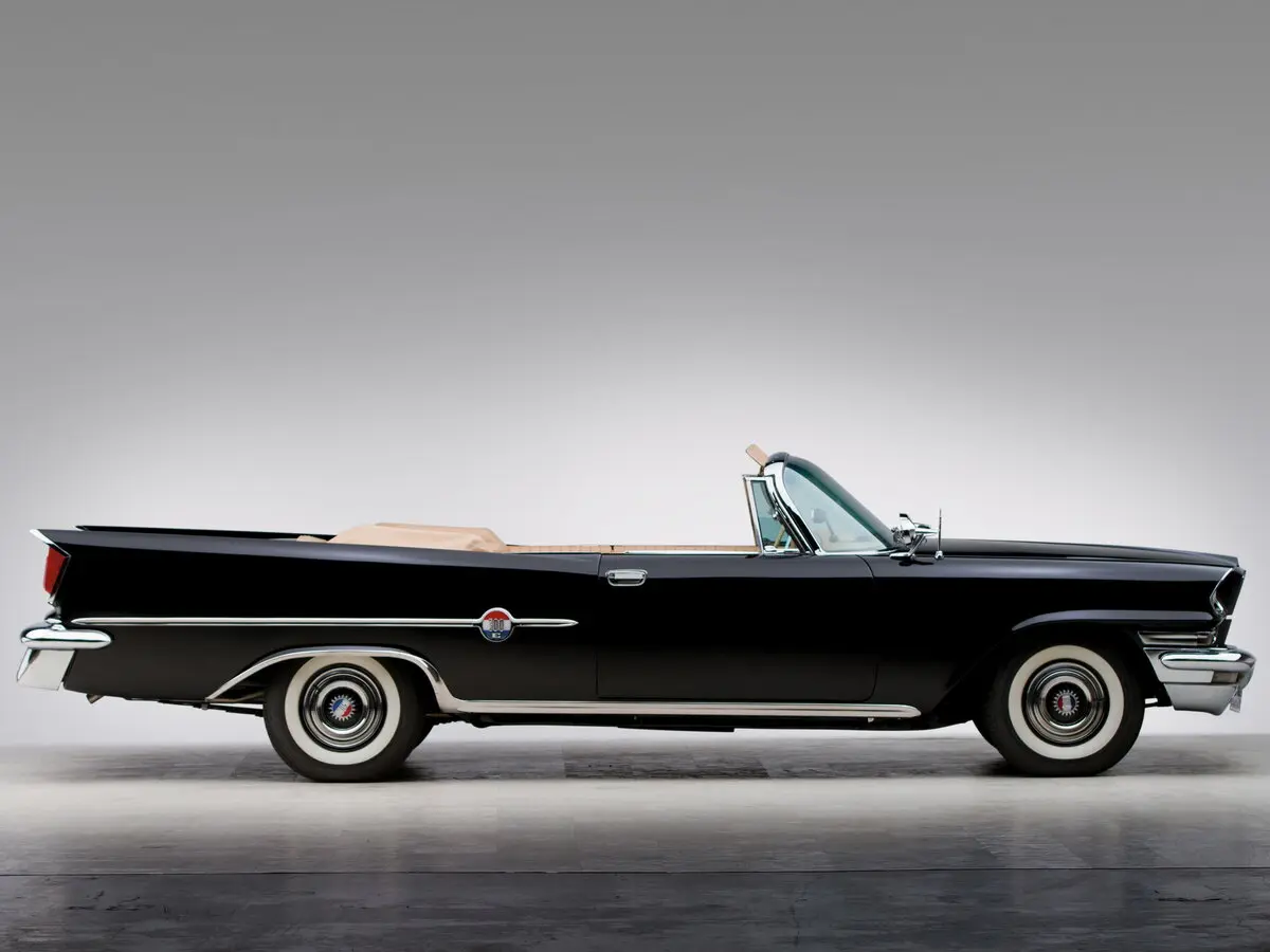 Chrysler 300 Letter Series II (300E) Рестайлинг Кабриолет — photo 2
