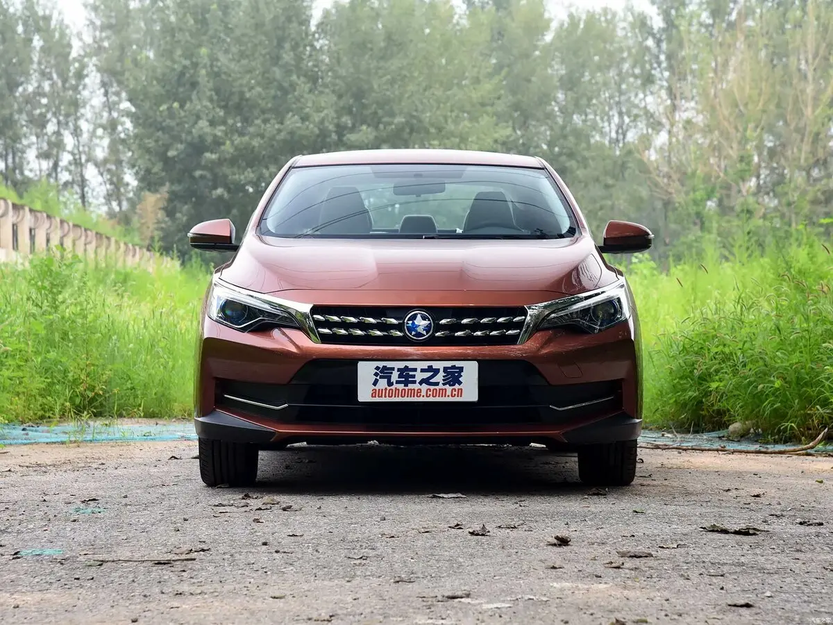 Venucia D60 I Седан — сүрөт 4