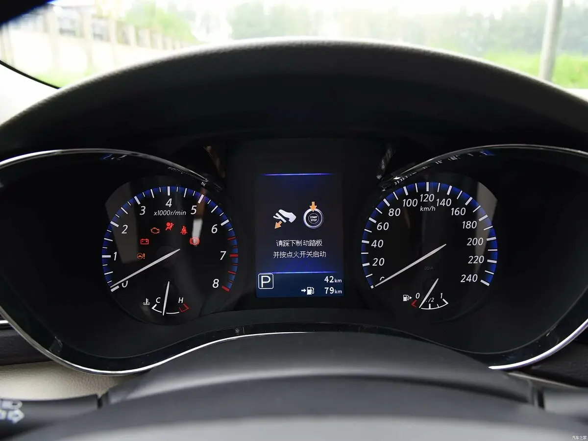 Venucia D60 I Седан — сүрөт 9