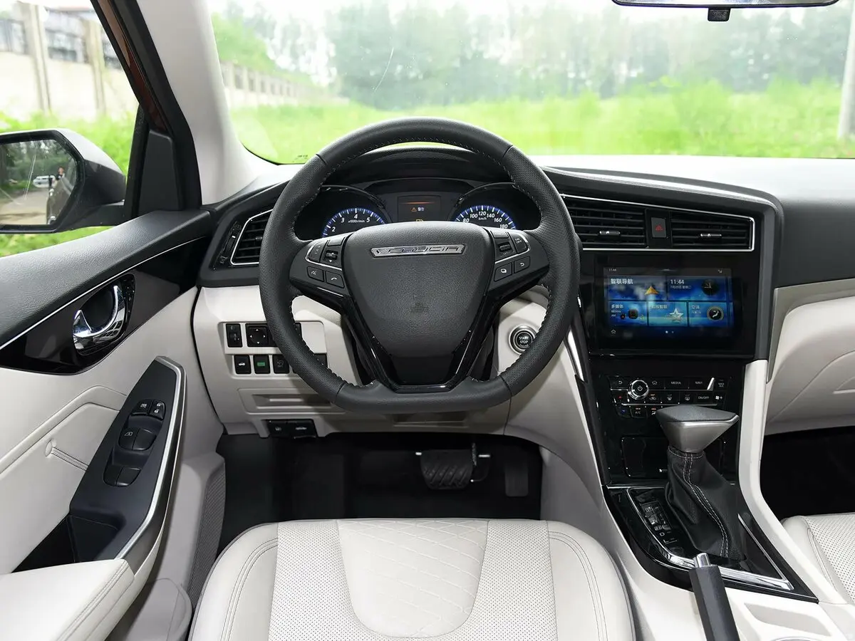 Venucia D60 I Седан — сүрөт 10